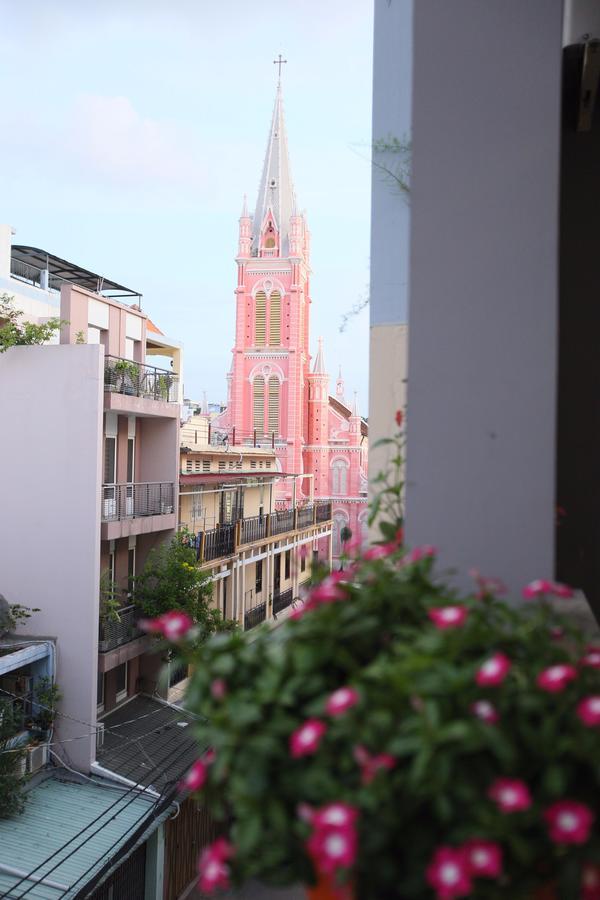 The Nguyens Cafe - Pink Church View Ho-Chi-Minh-Stadt Exterior foto